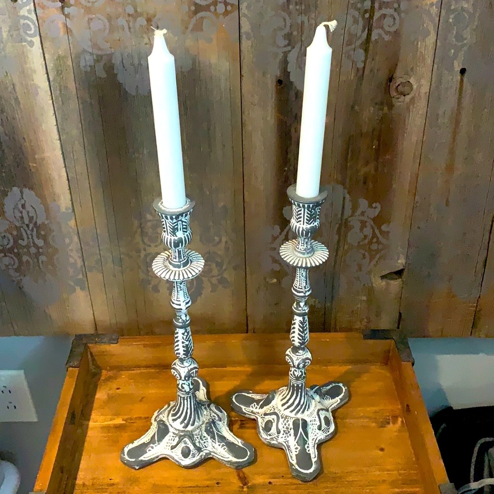 Candle sticks